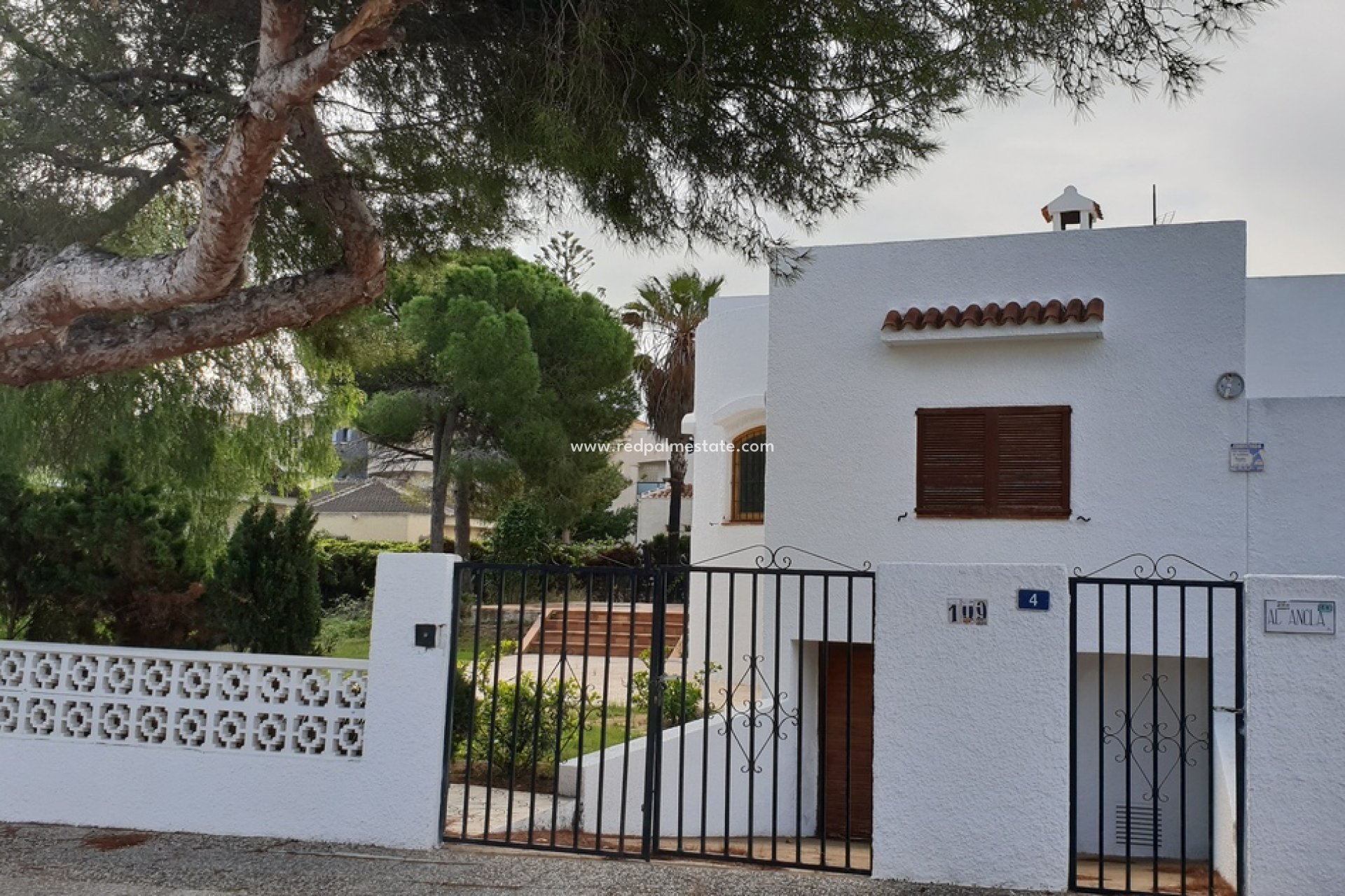 Återförsäljning - Fristående villa -
Orihuela Costa - Costa Blanca