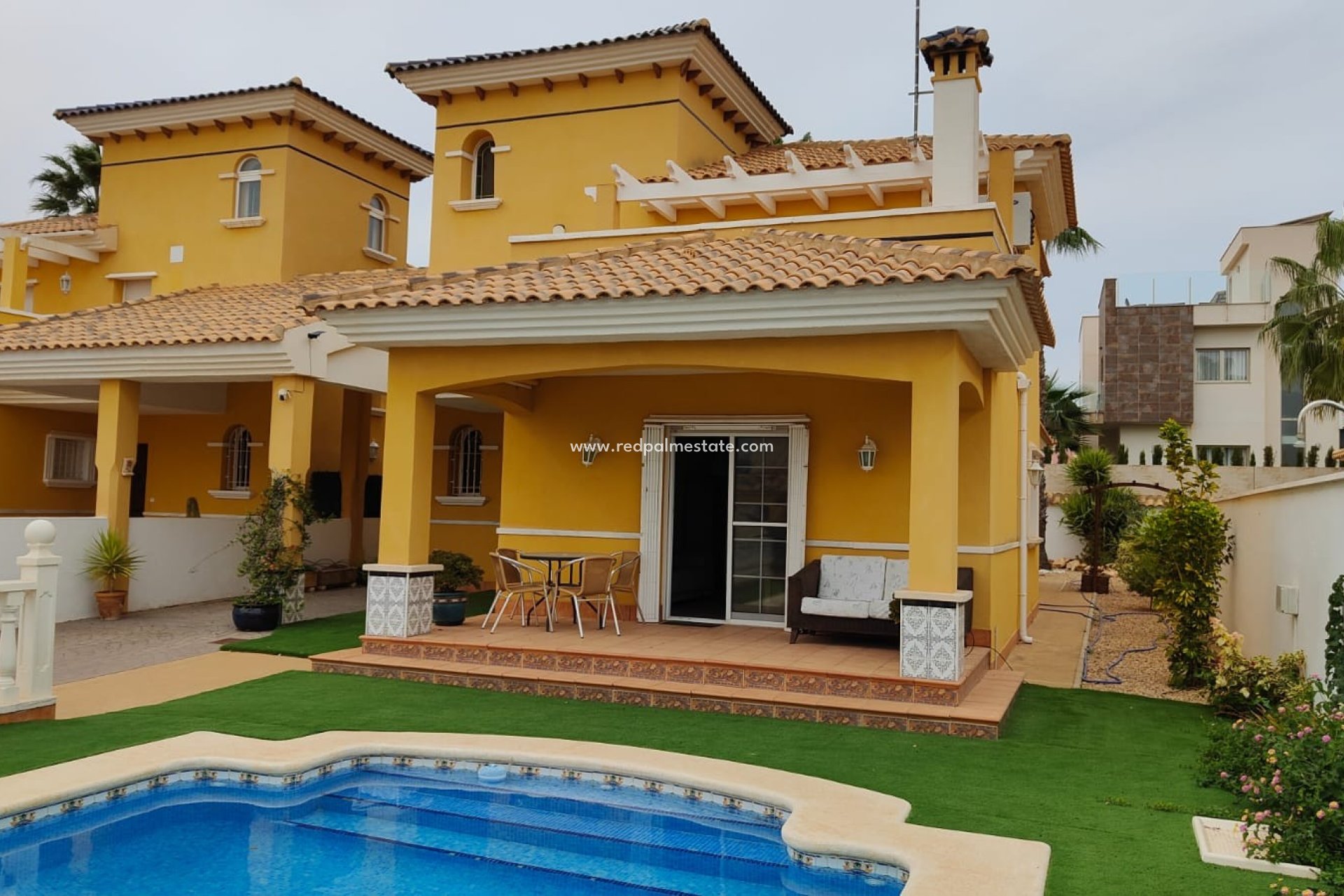 Återförsäljning - Fristående villa -
Orihuela Costa - Costa Blanca