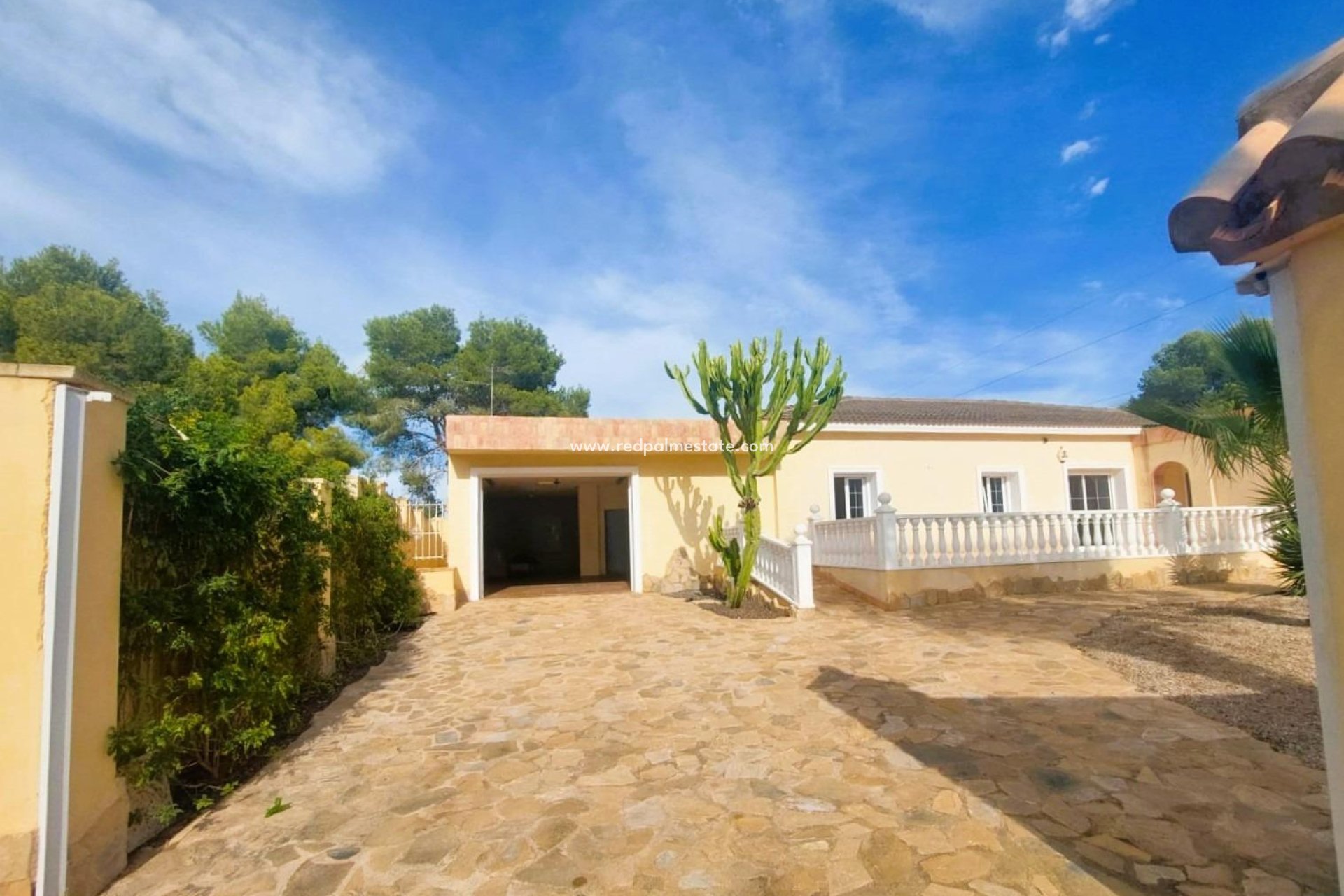 Återförsäljning - Fristående villa -
Orihuela Costa - Costa Blanca