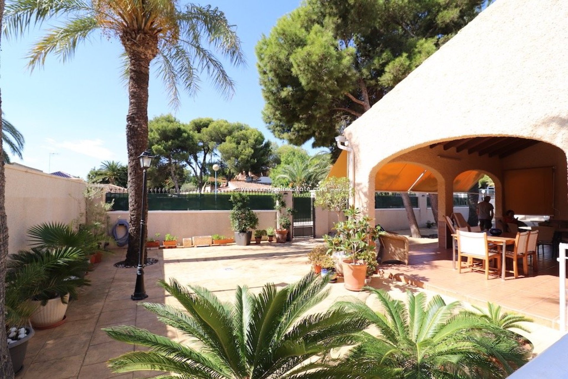 Återförsäljning - Fristående villa -
Orihuela Costa - Costa Blanca