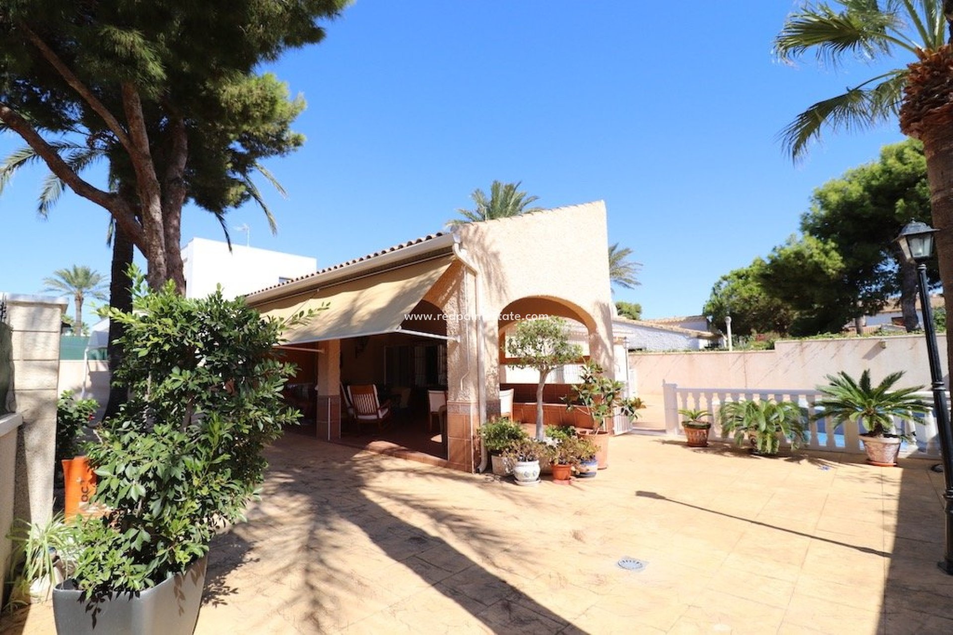 Återförsäljning - Fristående villa -
Orihuela Costa - Costa Blanca