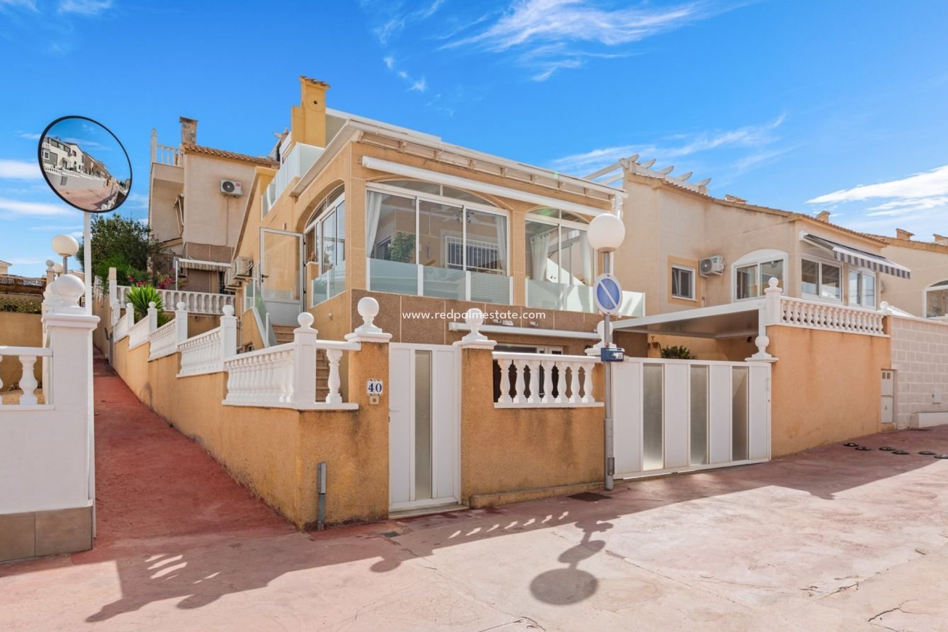 Återförsäljning - Fristående villa -
Orihuela Costa - Costa Blanca