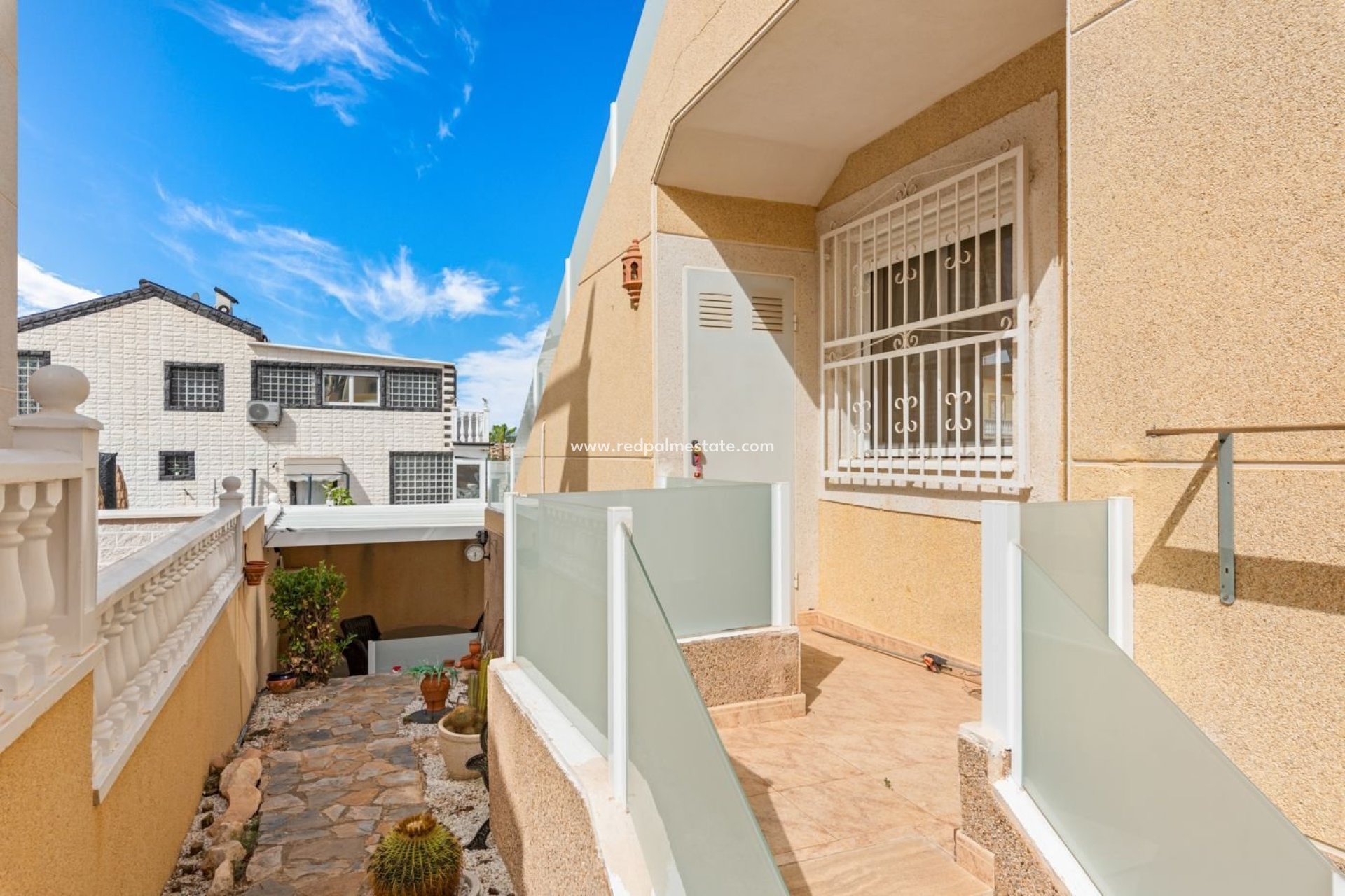 Återförsäljning - Fristående villa -
Orihuela Costa - Costa Blanca