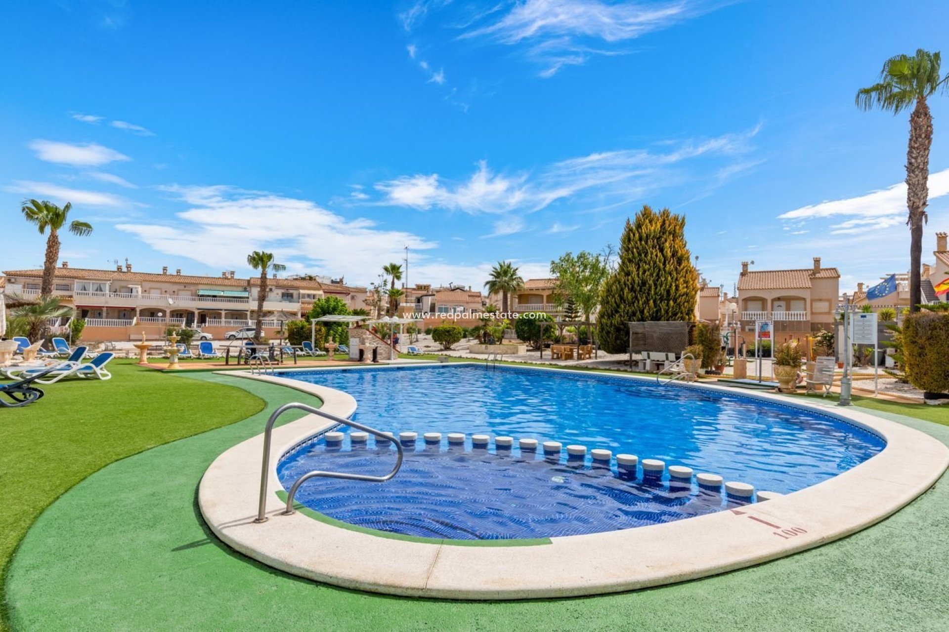 Återförsäljning - Fristående villa -
Orihuela Costa - Costa Blanca