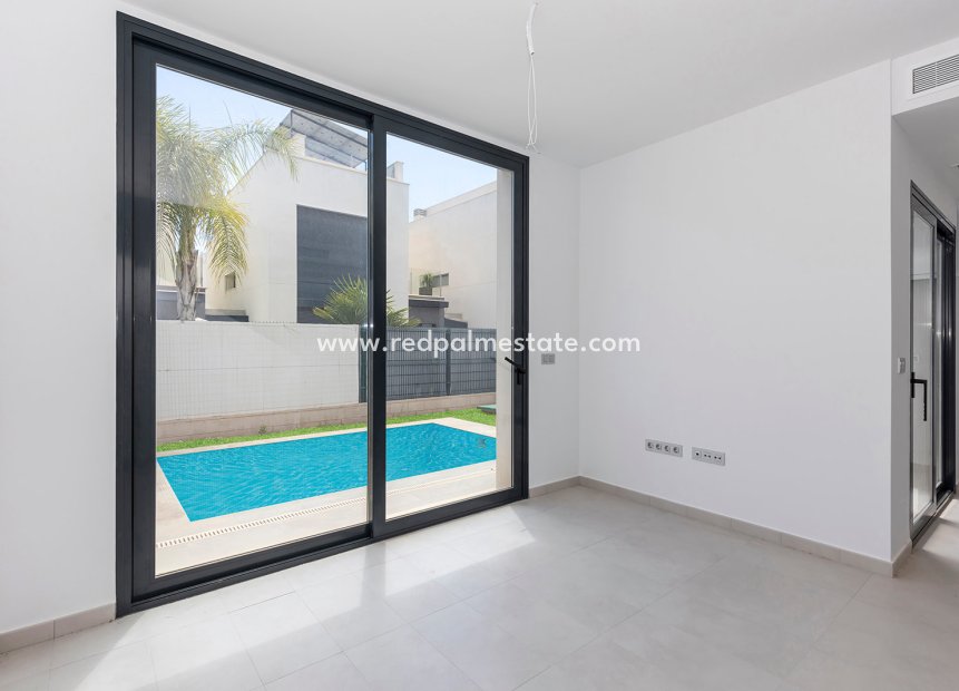 Återförsäljning - Fristående villa -
Orihuela Costa - Costa Blanca