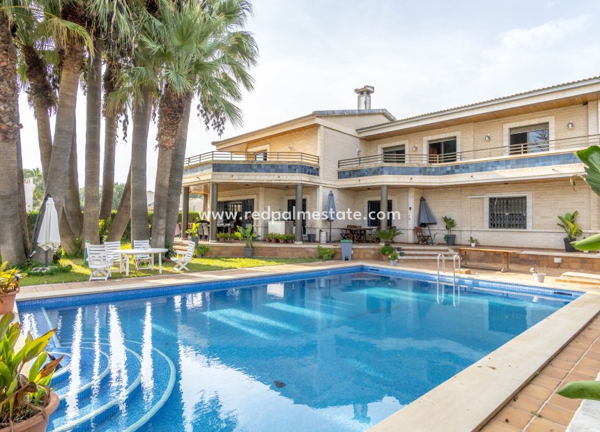 Återförsäljning - Fristående villa -
Orihuela Costa - Costa Blanca