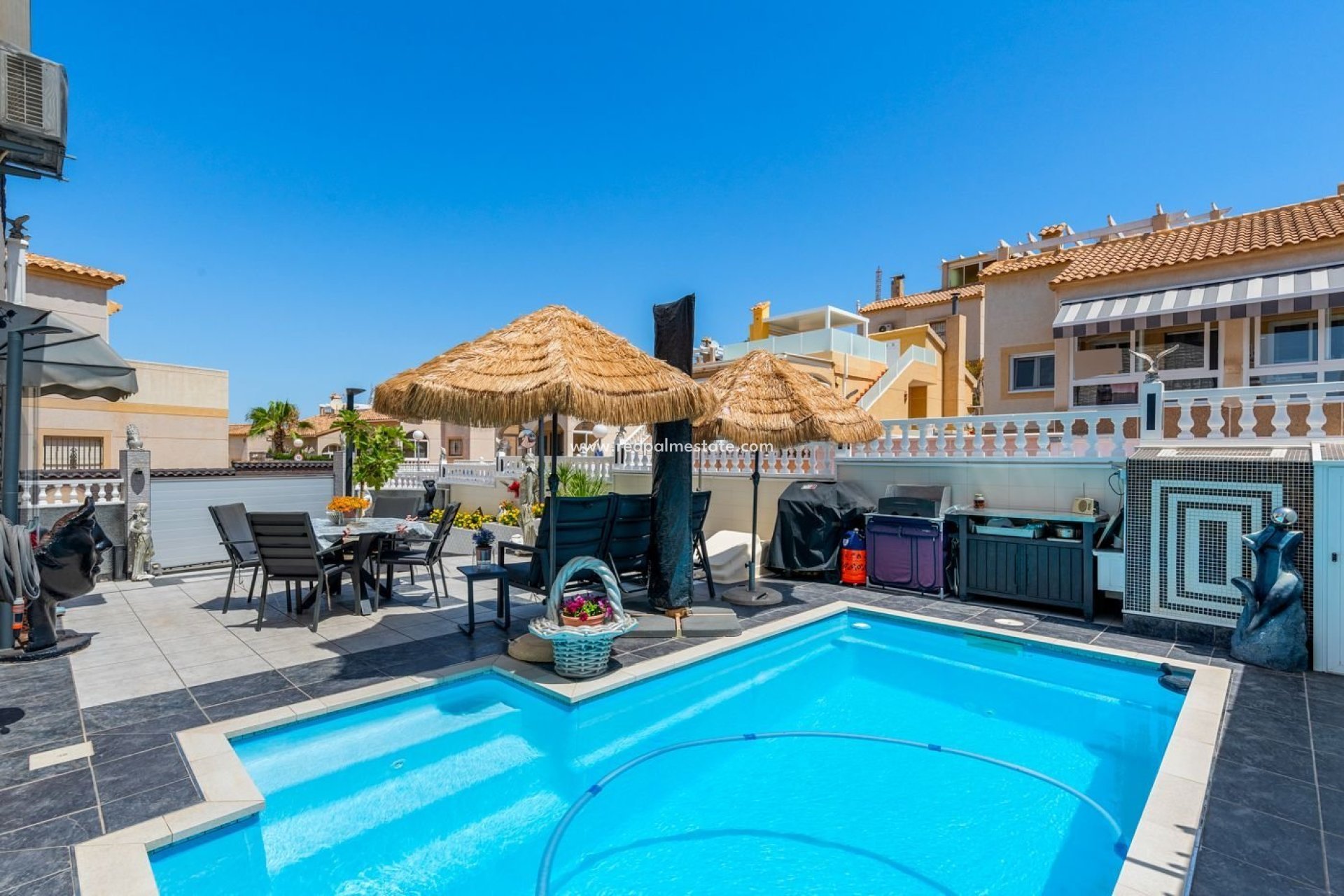 Återförsäljning - Fristående villa -
Orihuela Costa - Costa Blanca