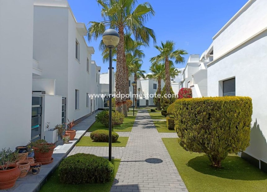 Återförsäljning - Fristående villa -
Orihuela Costa - Costa Blanca