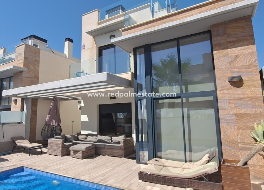 Återförsäljning - Fristående villa -
Orihuela Costa - Costa Blanca