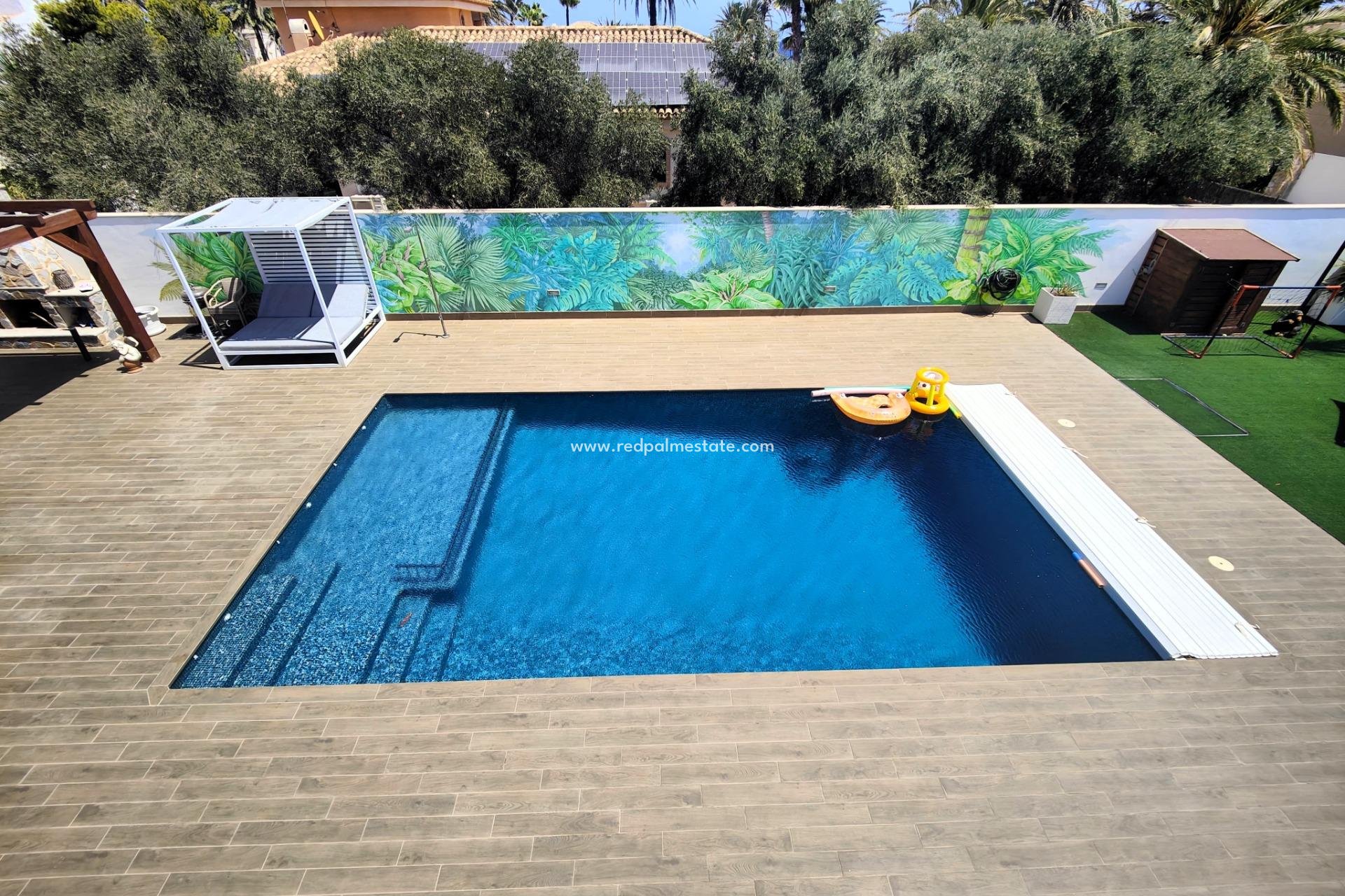 Återförsäljning - Fristående villa -
Orihuela Costa - Costa Blanca