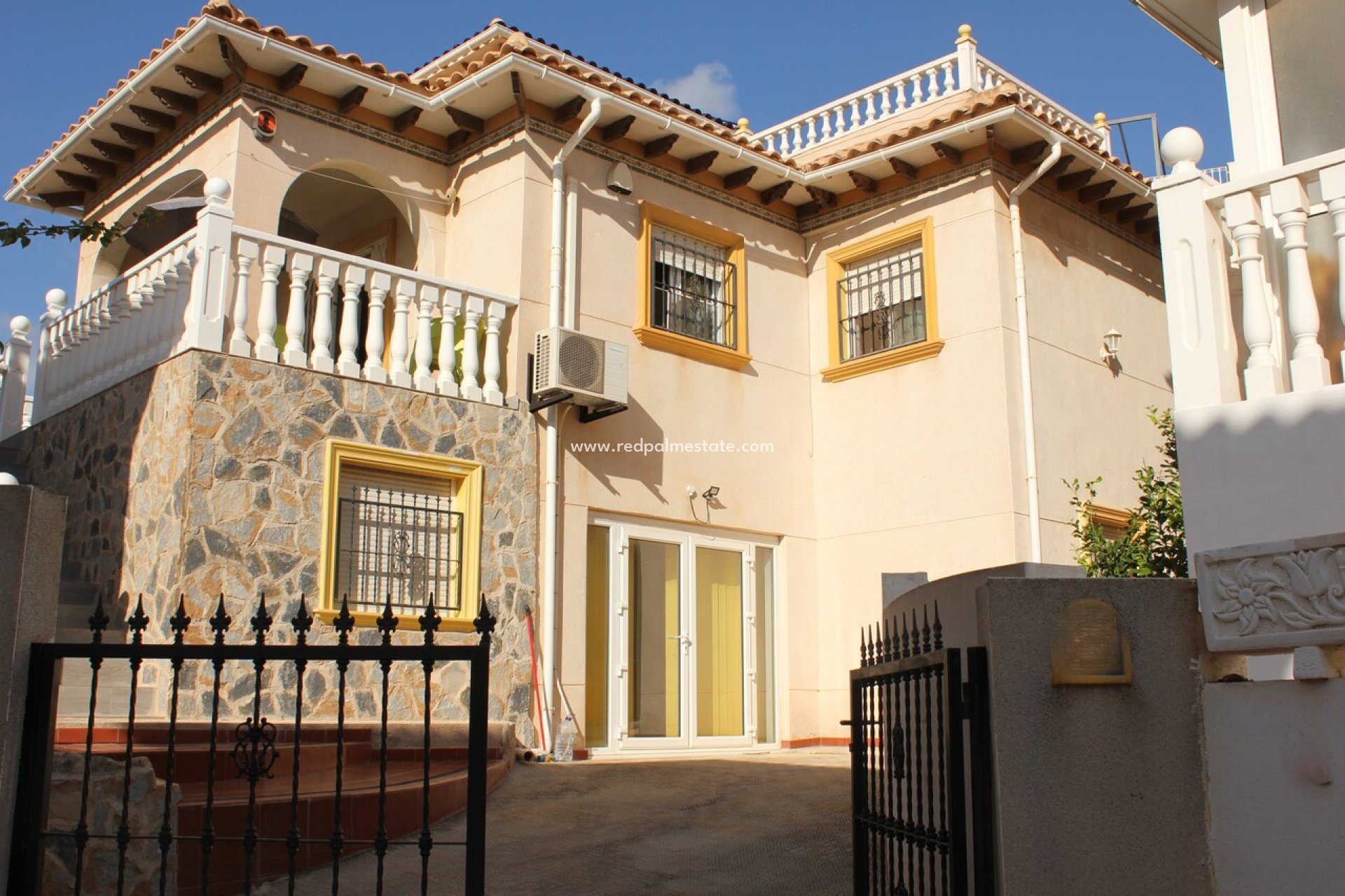 Återförsäljning - Fristående villa -
Orihuela Costa - Costa Blanca