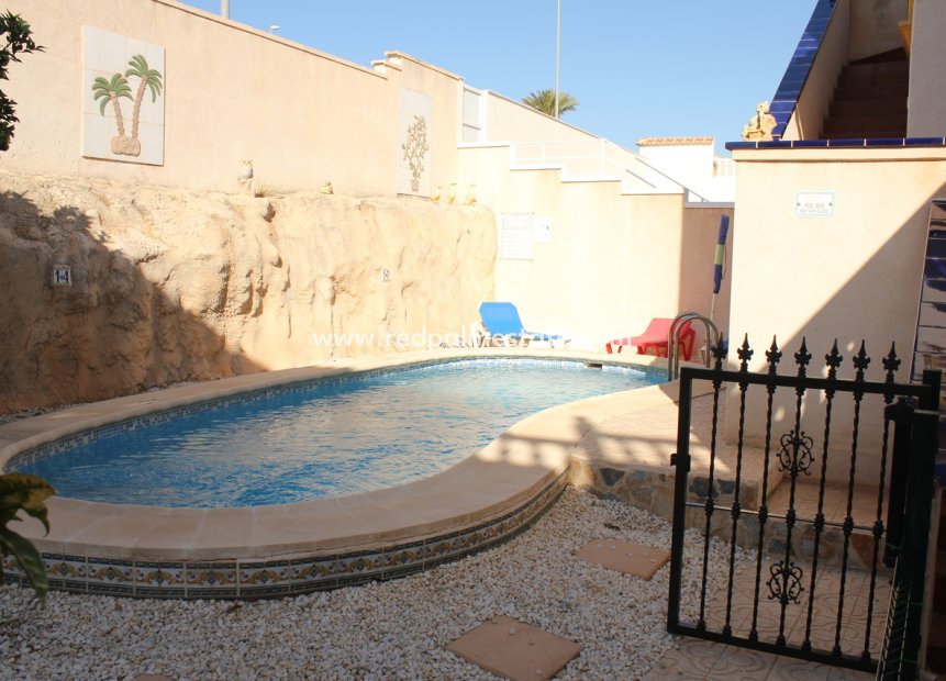 Återförsäljning - Fristående villa -
Orihuela Costa - Costa Blanca