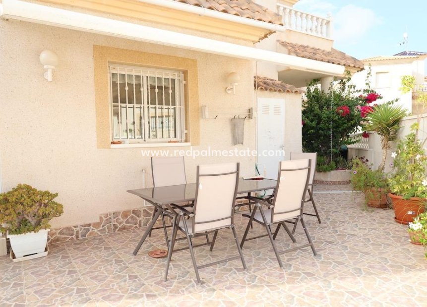 Återförsäljning - Fristående villa -
Orihuela Costa - Costa Blanca