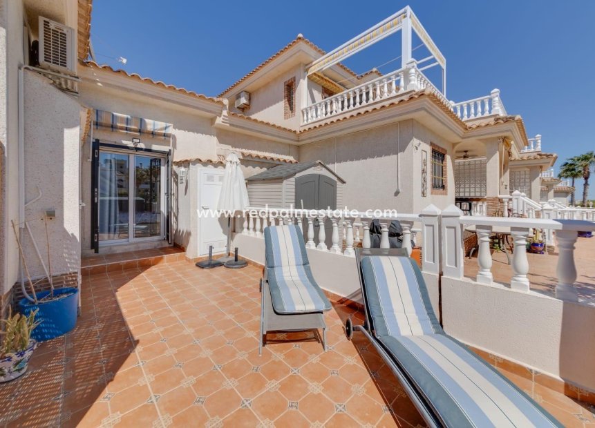 Återförsäljning - Fristående villa -
Orihuela Costa - Costa Blanca