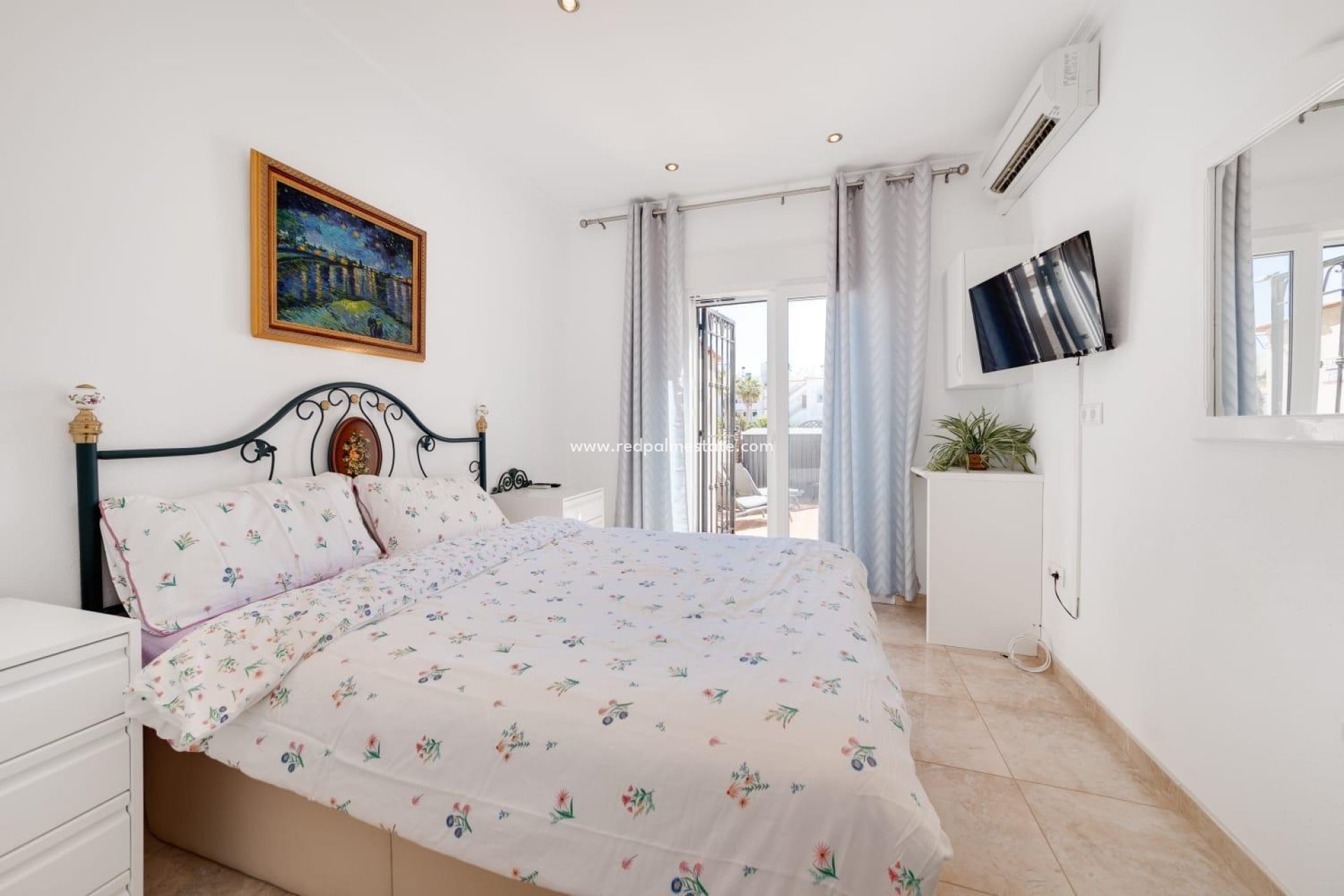 Återförsäljning - Fristående villa -
Orihuela Costa - Costa Blanca