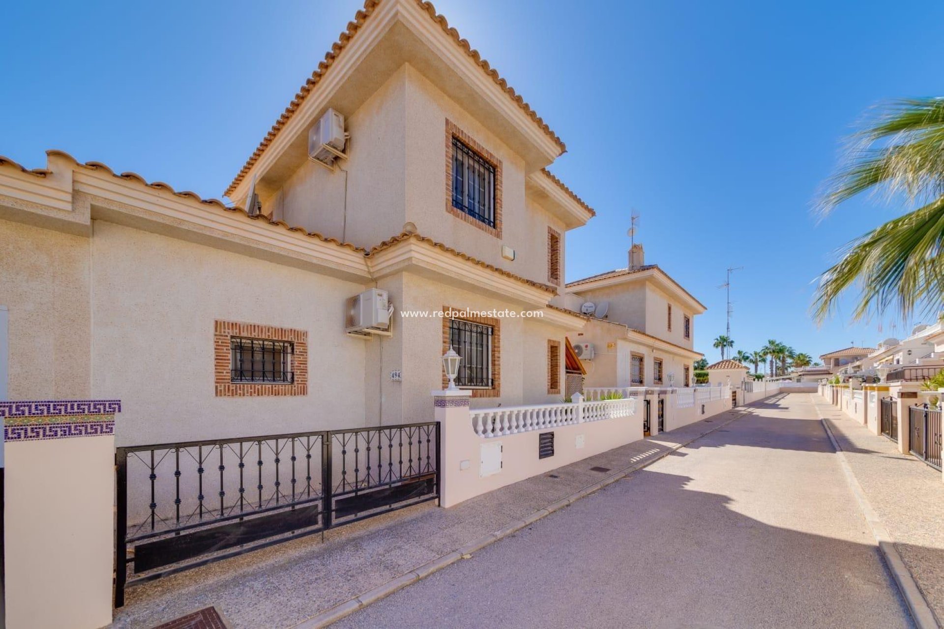 Återförsäljning - Fristående villa -
Orihuela Costa - Costa Blanca