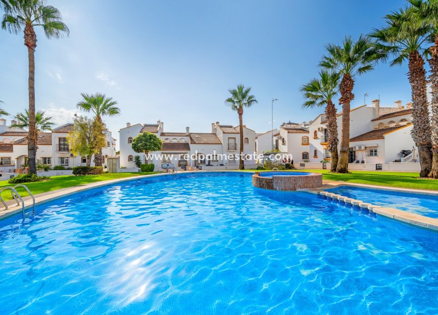 Återförsäljning - Fristående villa -
Orihuela Costa - Costa Blanca