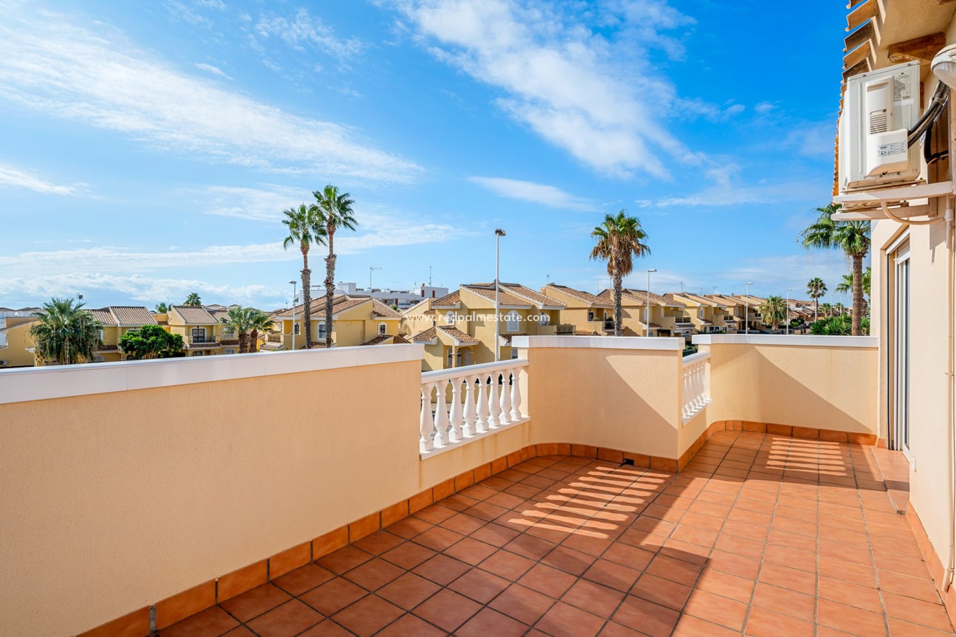 Återförsäljning - Fristående villa -
Orihuela Costa - Costa Blanca