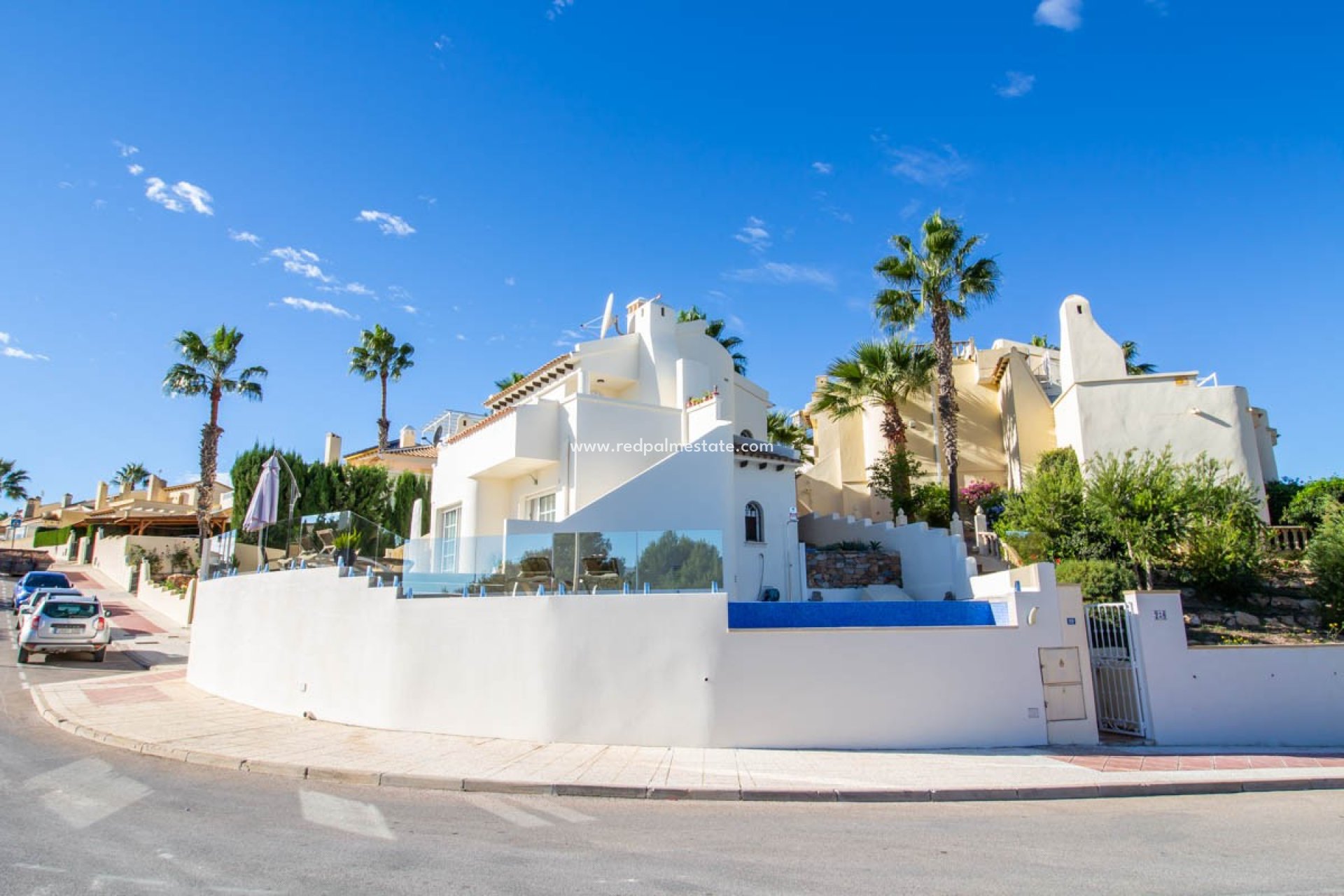 Återförsäljning - Fristående villa -
Orihuela Costa - Costa Blanca