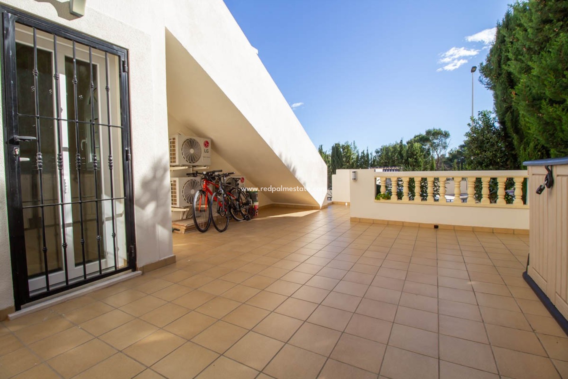 Återförsäljning - Fristående villa -
Orihuela Costa - Costa Blanca