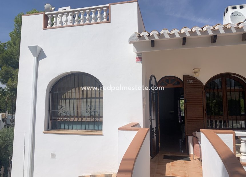 Återförsäljning - Fristående villa -
Orihuela Costa - Costa Blanca