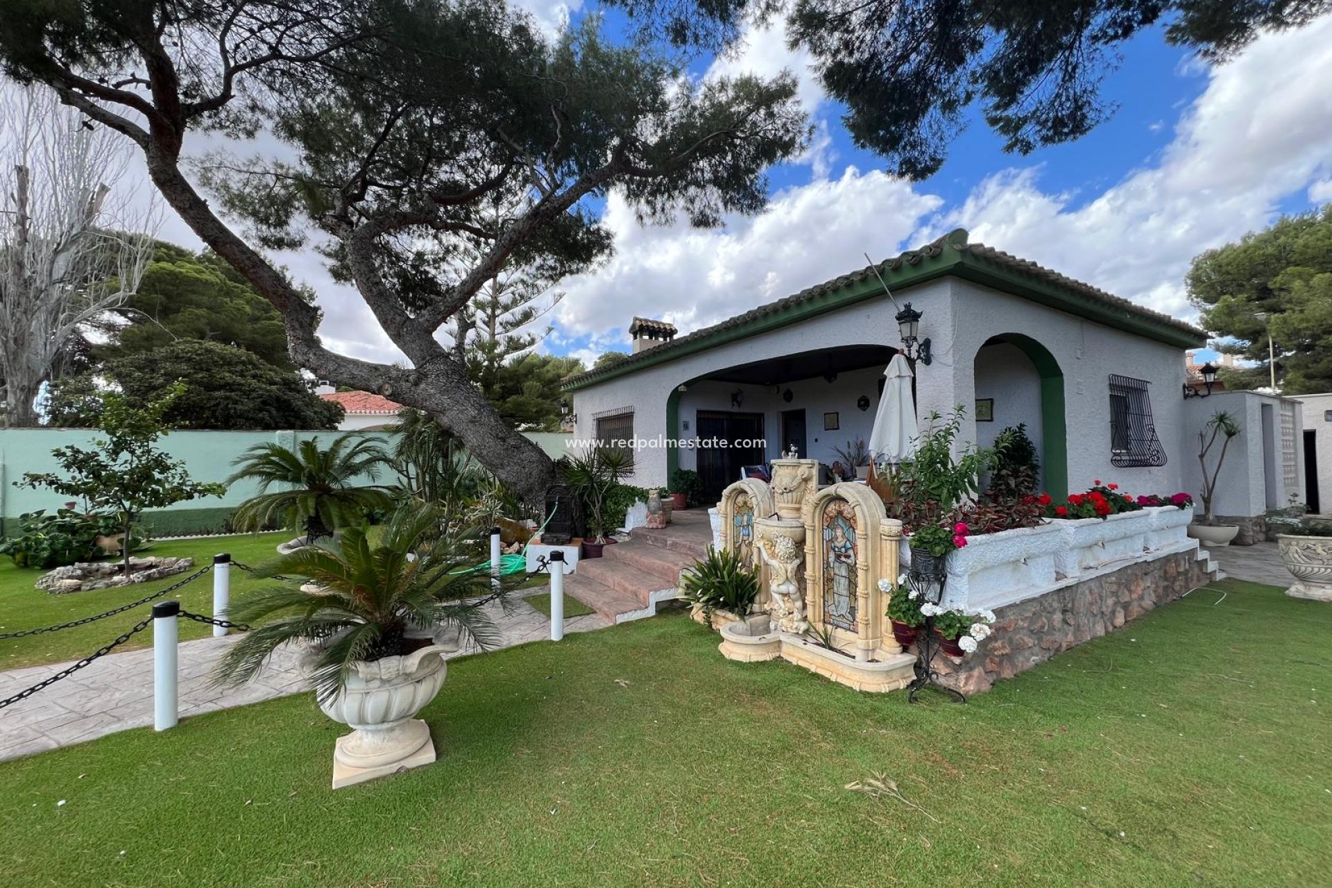 Återförsäljning - Fristående villa -
Orihuela Costa - Costa Blanca