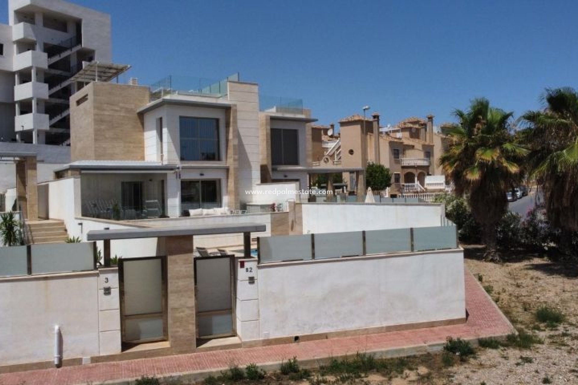 Återförsäljning - Fristående villa -
Orihuela Costa - Costa Blanca