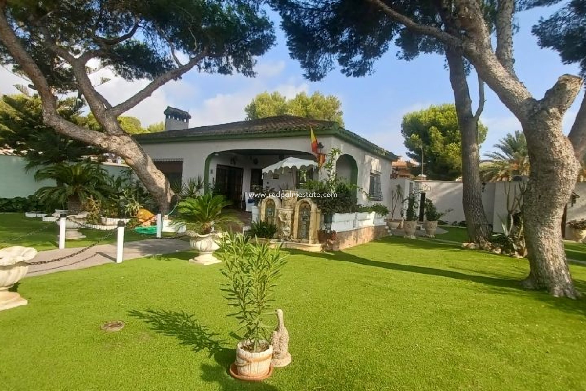 Återförsäljning - Fristående villa -
Orihuela Costa - Costa Blanca