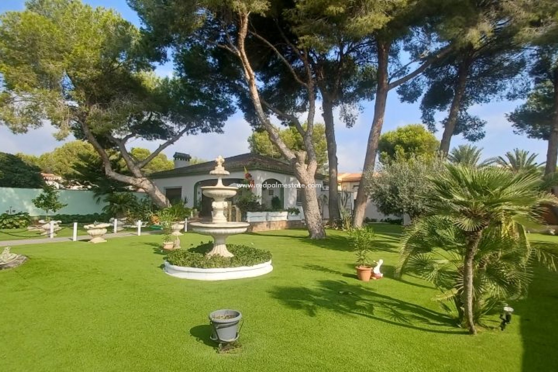 Återförsäljning - Fristående villa -
Orihuela Costa - Costa Blanca