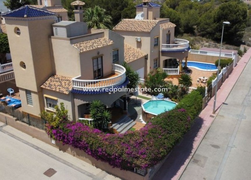 Återförsäljning - Fristående villa -
Orihuela Costa - Costa Blanca