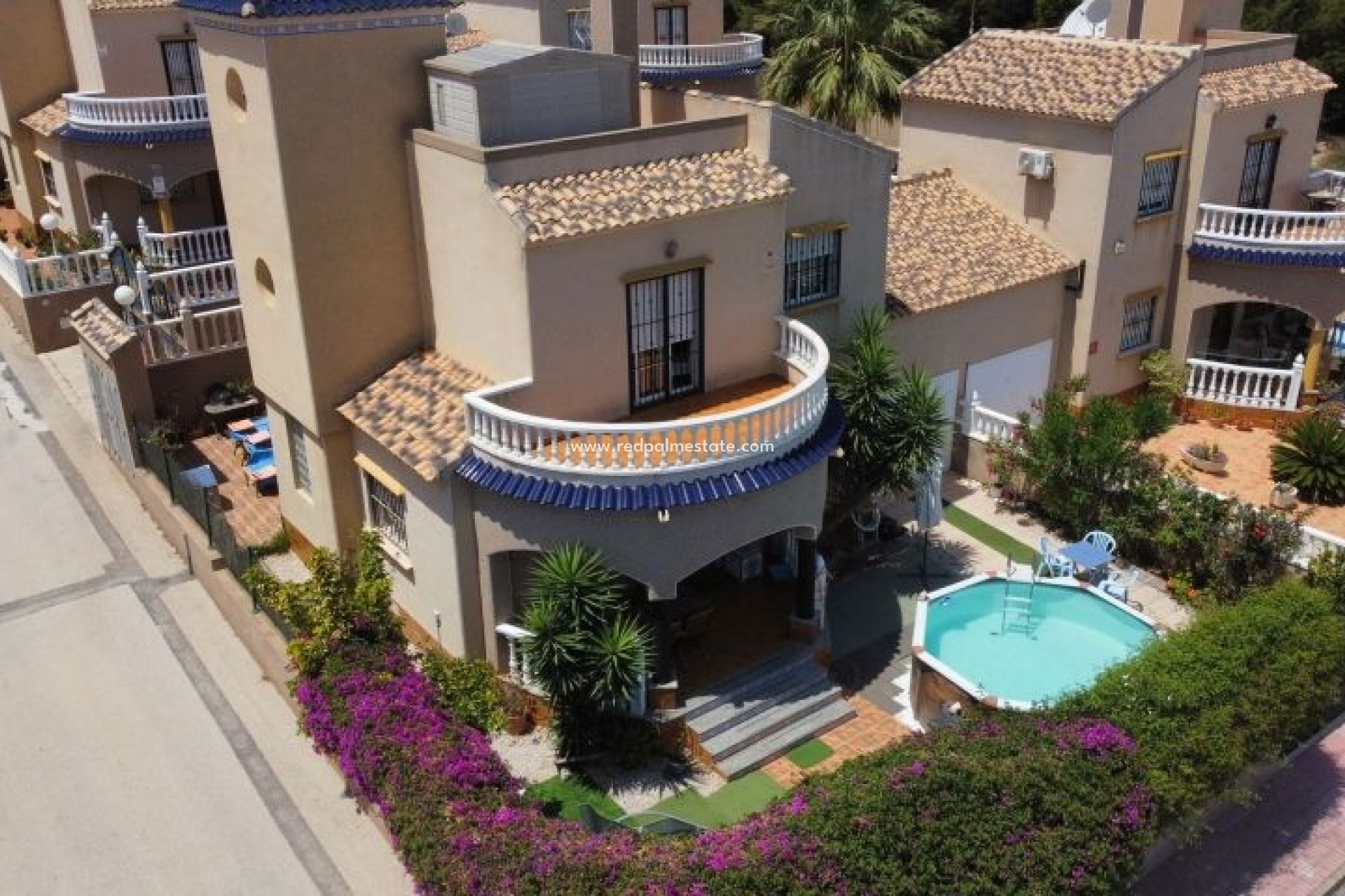 Återförsäljning - Fristående villa -
Orihuela Costa - Costa Blanca