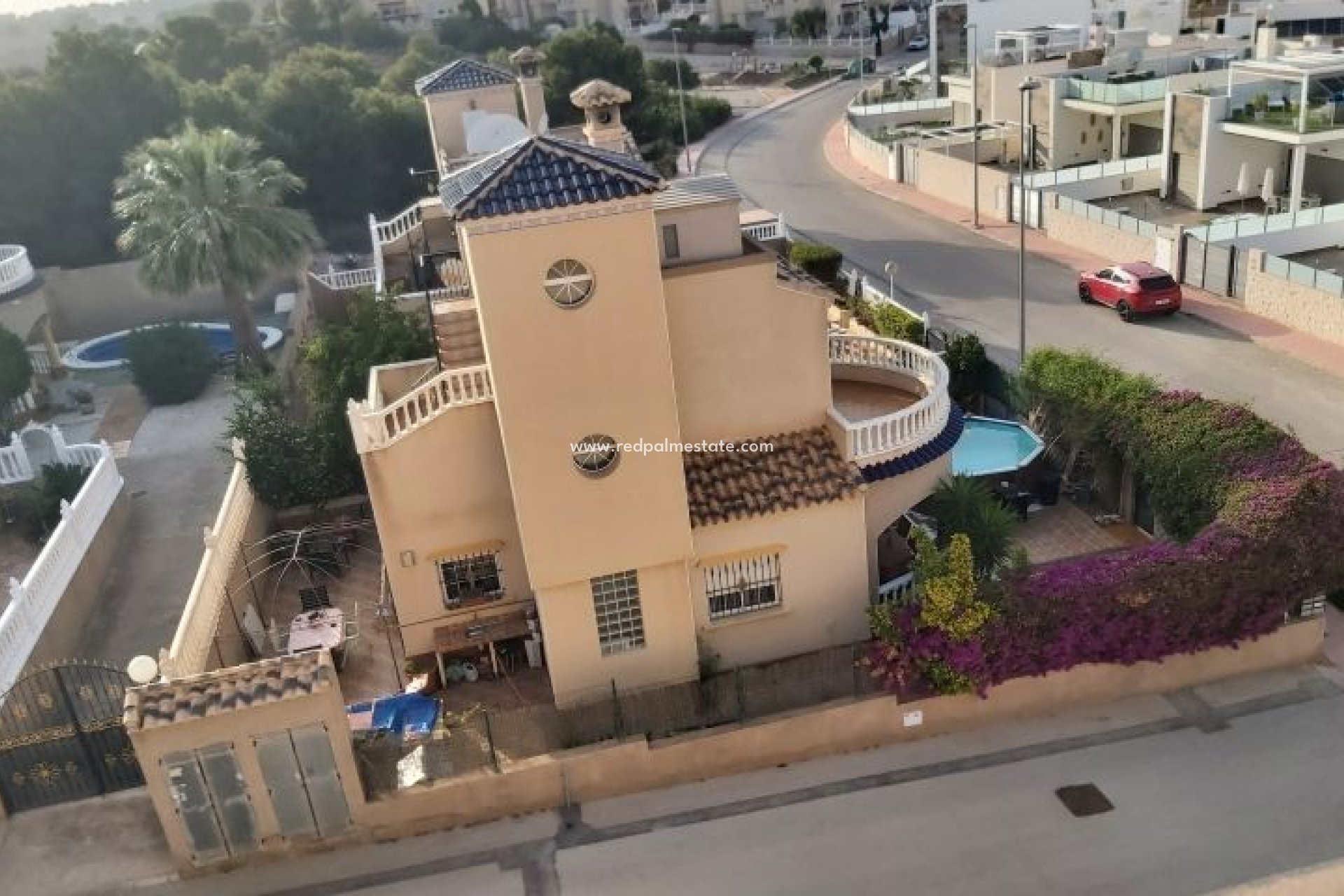 Återförsäljning - Fristående villa -
Orihuela Costa - Costa Blanca