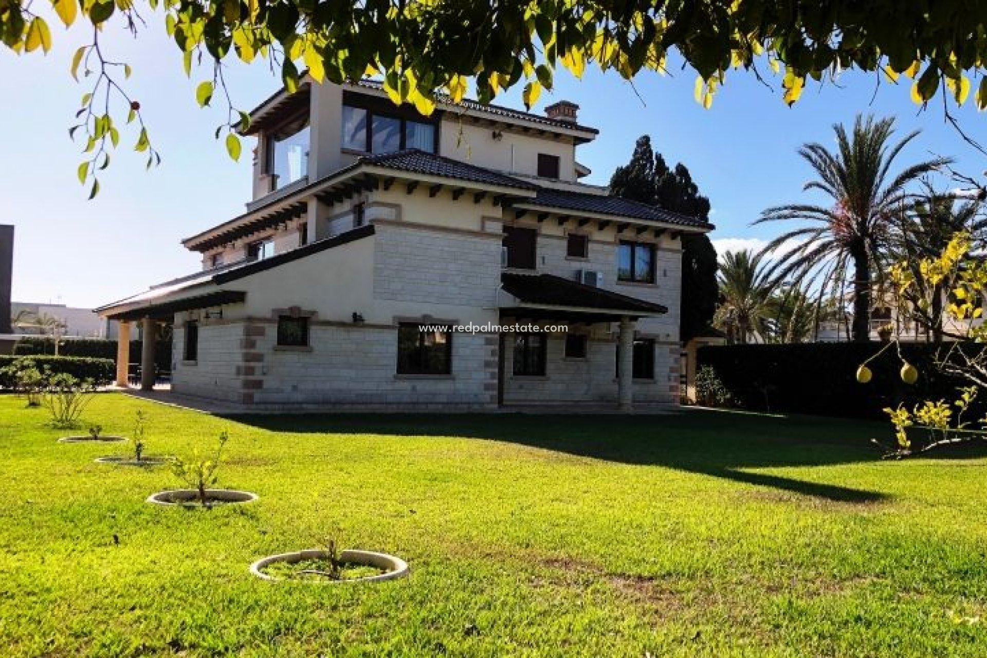 Återförsäljning - Fristående villa -
Orihuela Costa - Costa Blanca