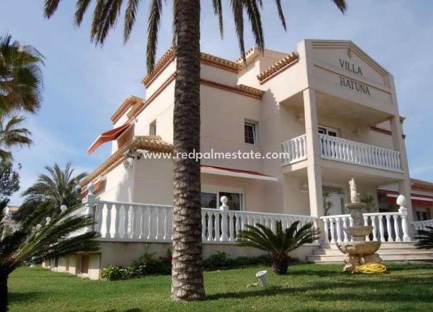 Återförsäljning - Fristående villa -
Orihuela Costa - Costa Blanca