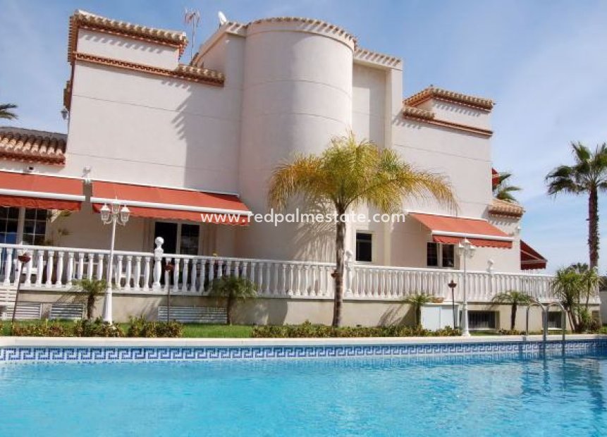 Återförsäljning - Fristående villa -
Orihuela Costa - Costa Blanca