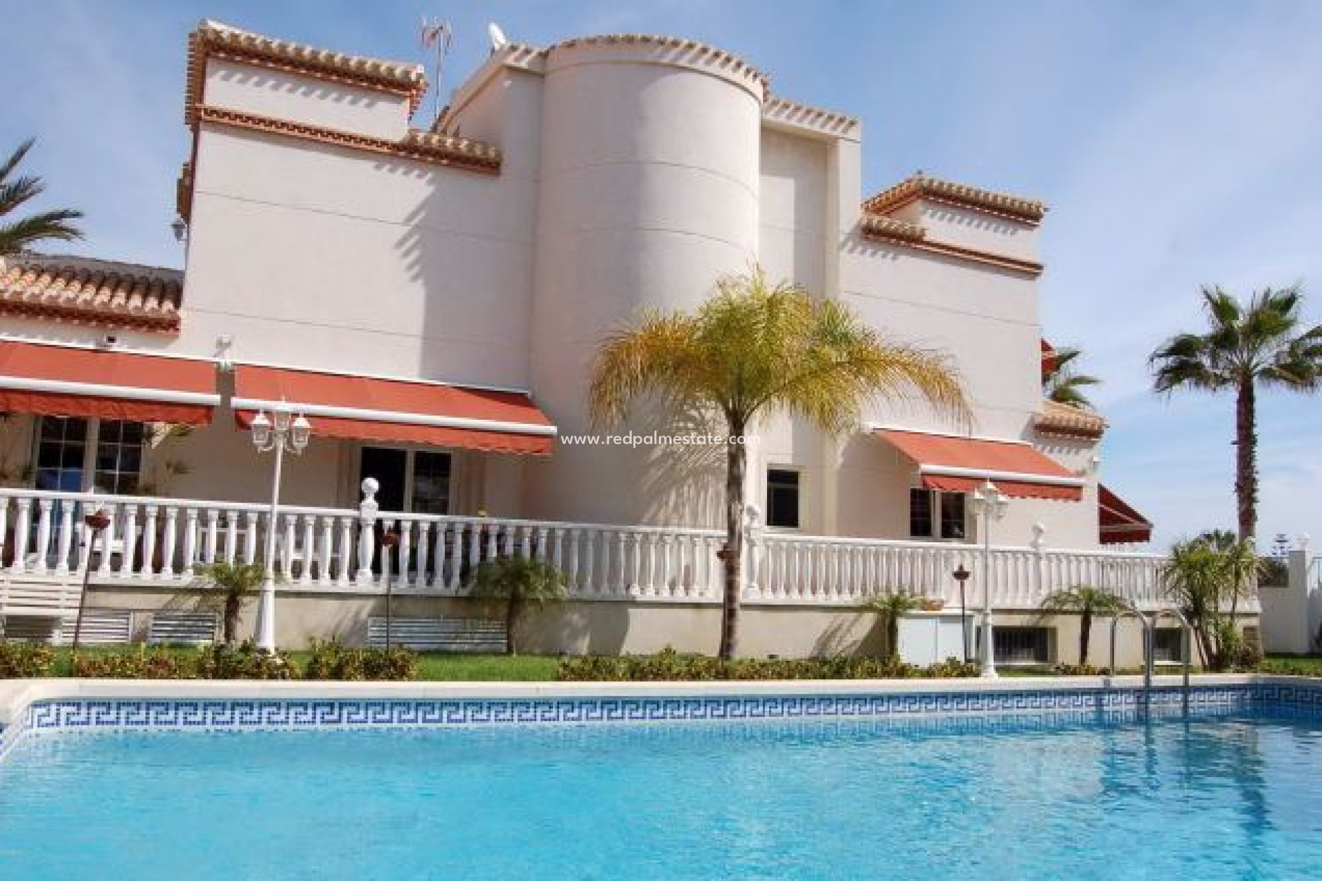 Återförsäljning - Fristående villa -
Orihuela Costa - Costa Blanca