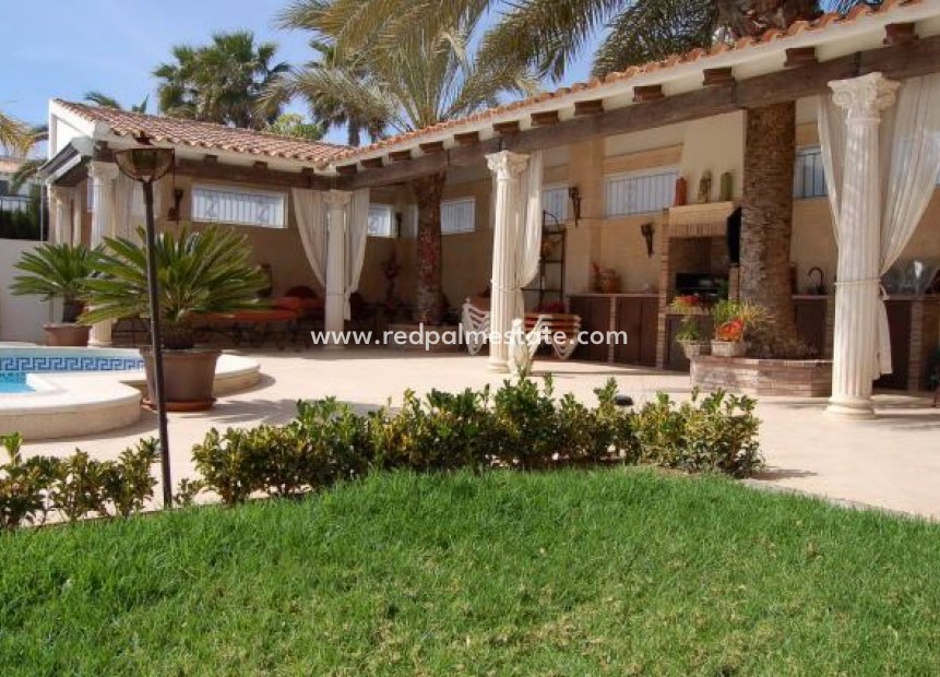 Återförsäljning - Fristående villa -
Orihuela Costa - Costa Blanca