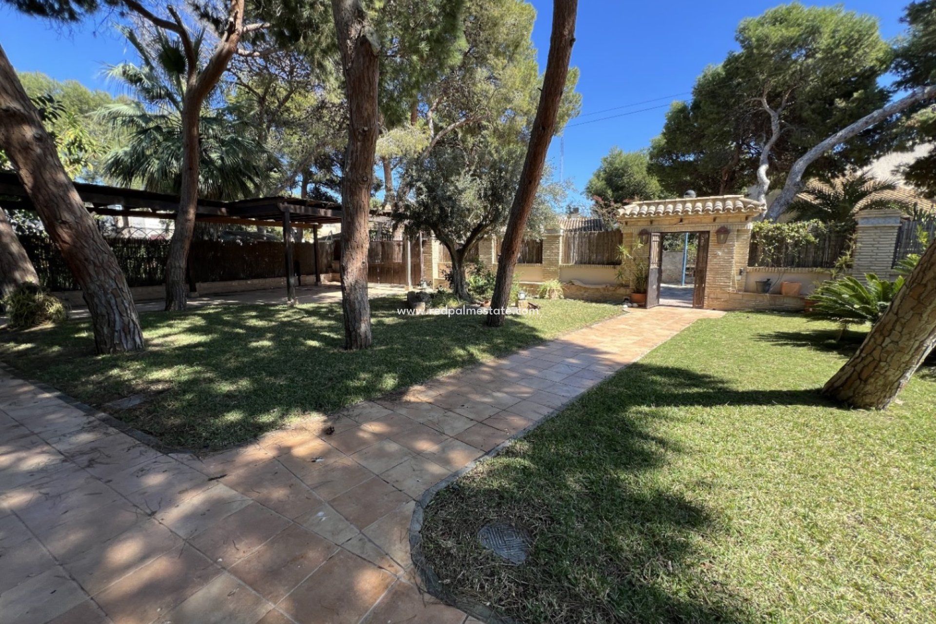 Återförsäljning - Fristående villa -
Orihuela Costa - Costa Blanca