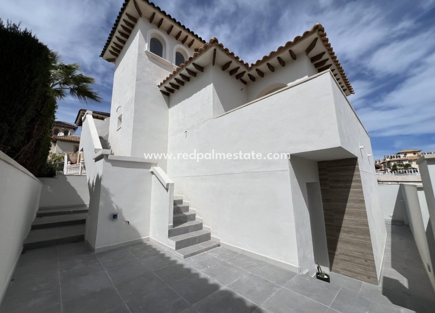 Återförsäljning - Fristående villa -
Orihuela Costa - Costa Blanca