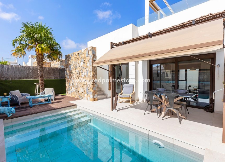 Återförsäljning - Fristående villa -
Orihuela Costa - Costa Blanca