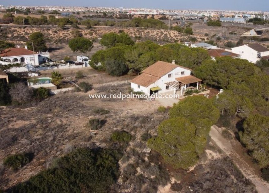 Återförsäljning - Fristående villa -
Orihuela Costa - Costa Blanca