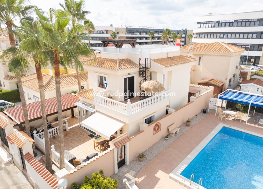 Återförsäljning - Fristående villa -
Orihuela Costa - Costa Blanca