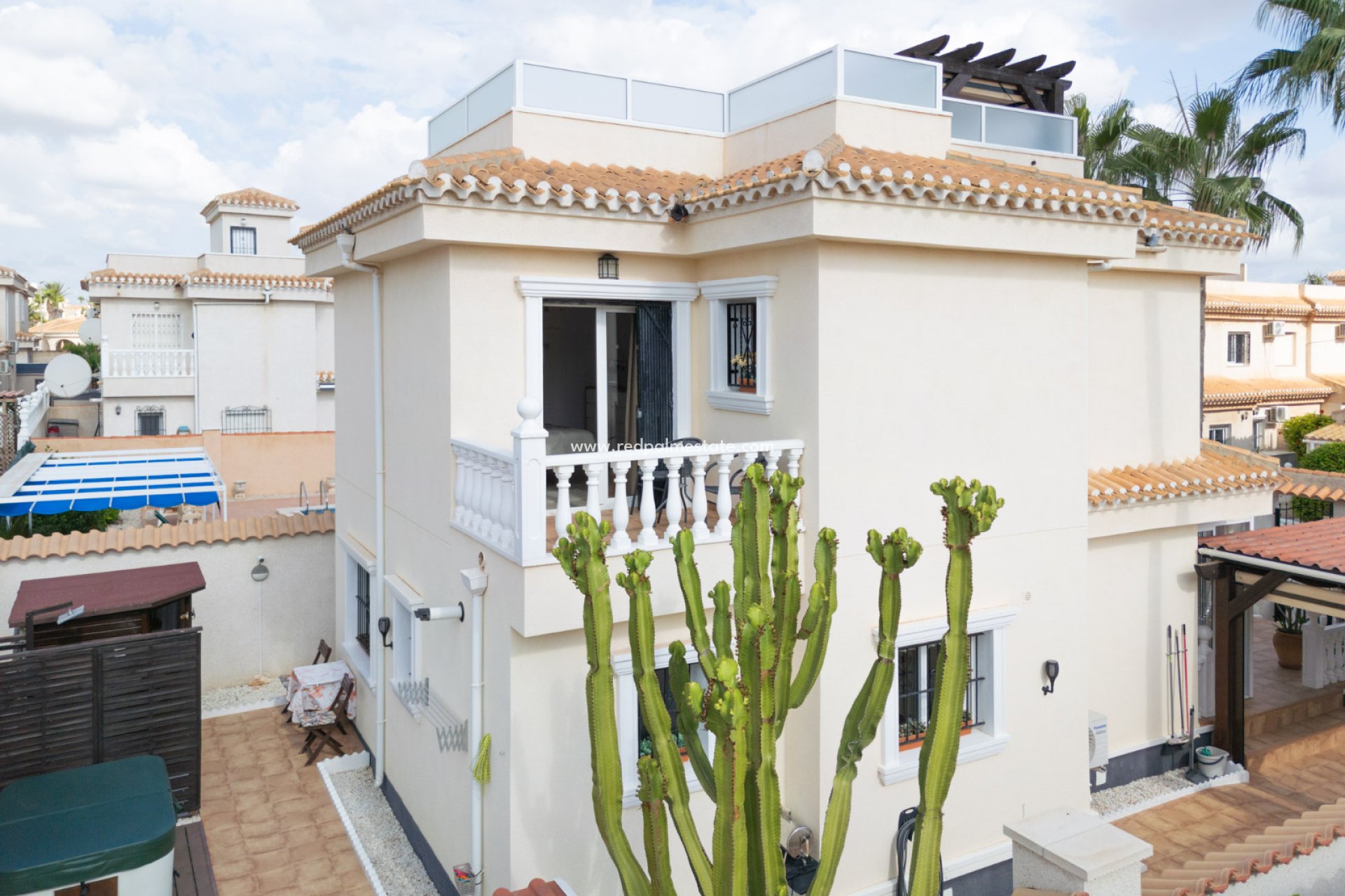 Återförsäljning - Fristående villa -
Orihuela Costa - Costa Blanca