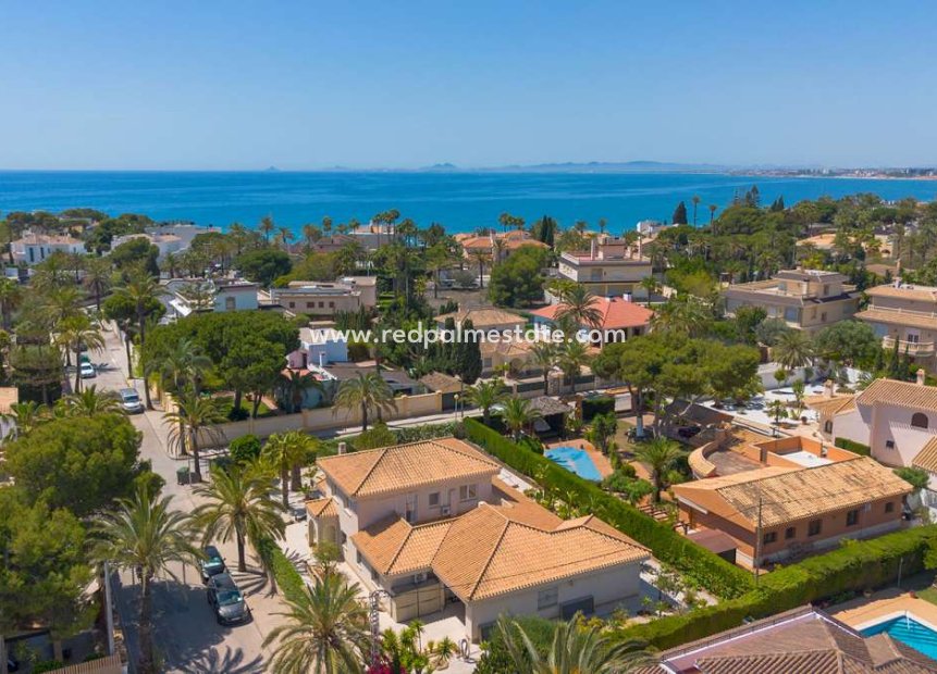 Återförsäljning - Fristående villa -
Orihuela Costa - Costa Blanca