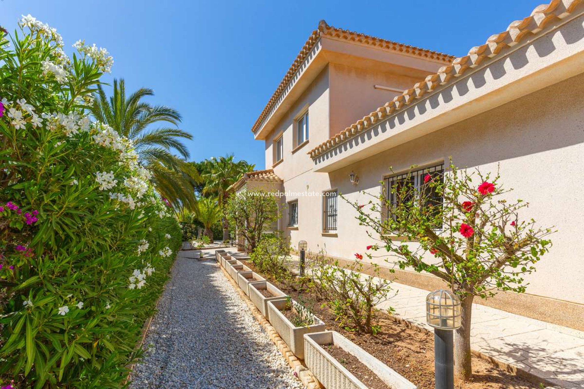 Återförsäljning - Fristående villa -
Orihuela Costa - Costa Blanca