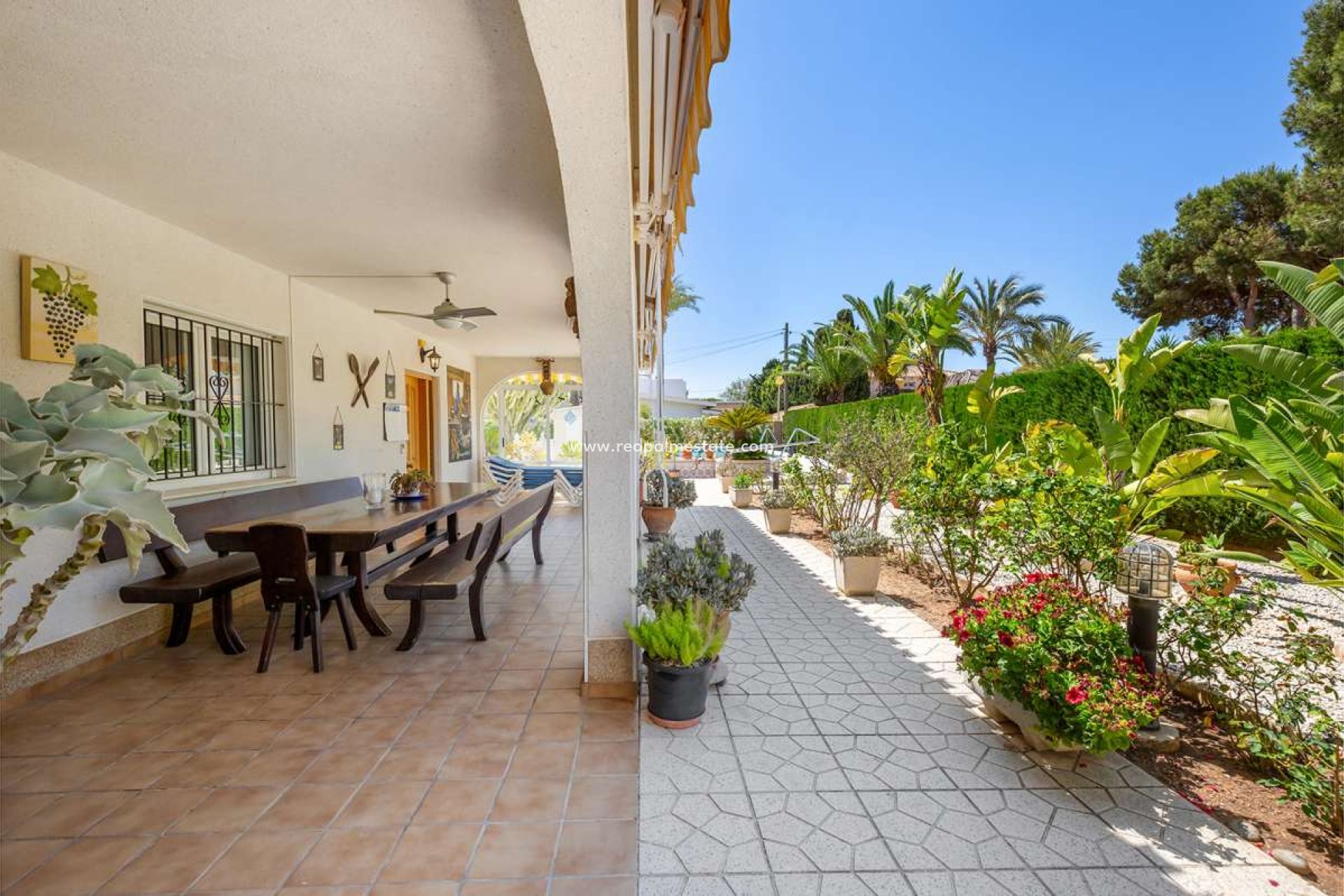 Återförsäljning - Fristående villa -
Orihuela Costa - Costa Blanca