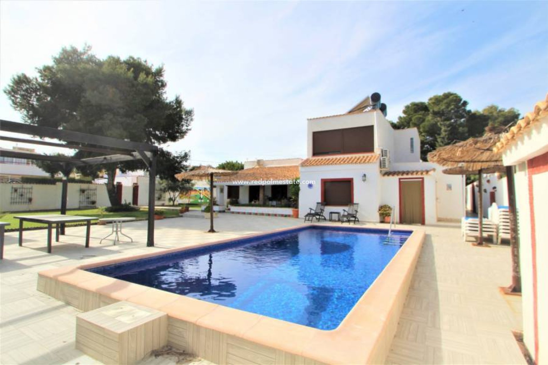 Återförsäljning - Fristående villa -
Orihuela Costa - Costa Blanca