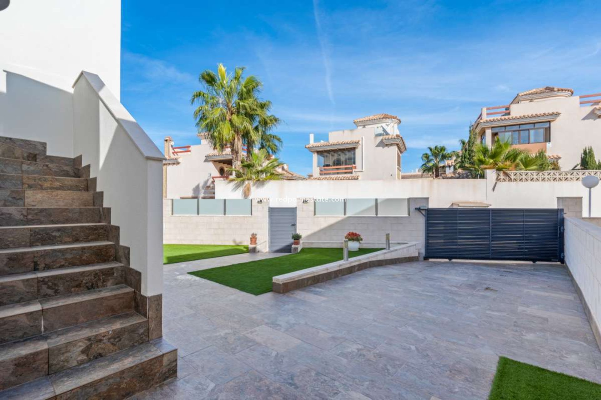 Återförsäljning - Fristående villa -
Orihuela Costa - Costa Blanca