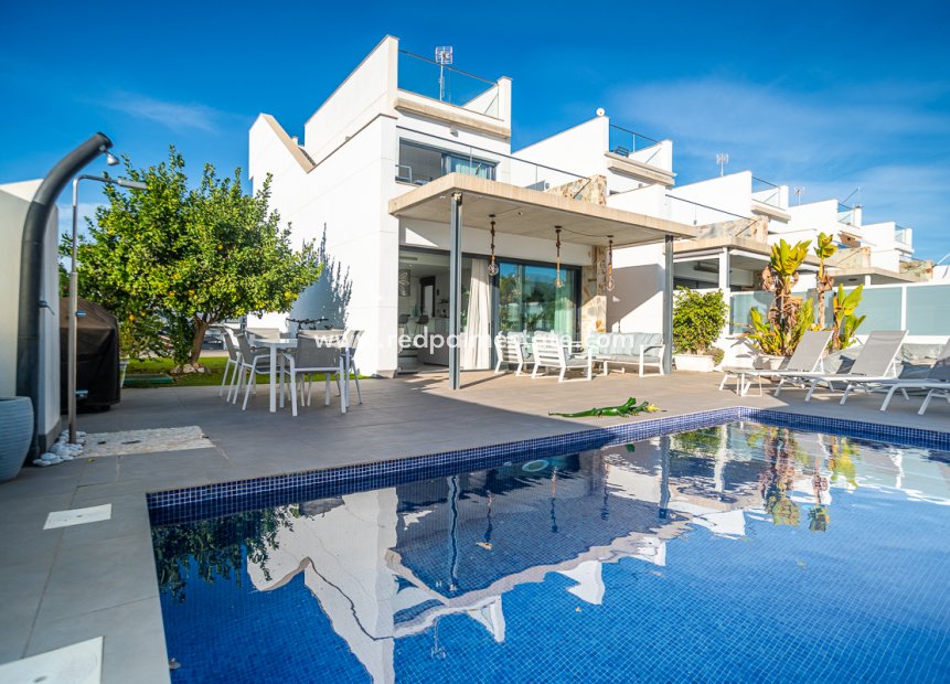 Återförsäljning - Fristående villa -
Orihuela Costa - Costa Blanca