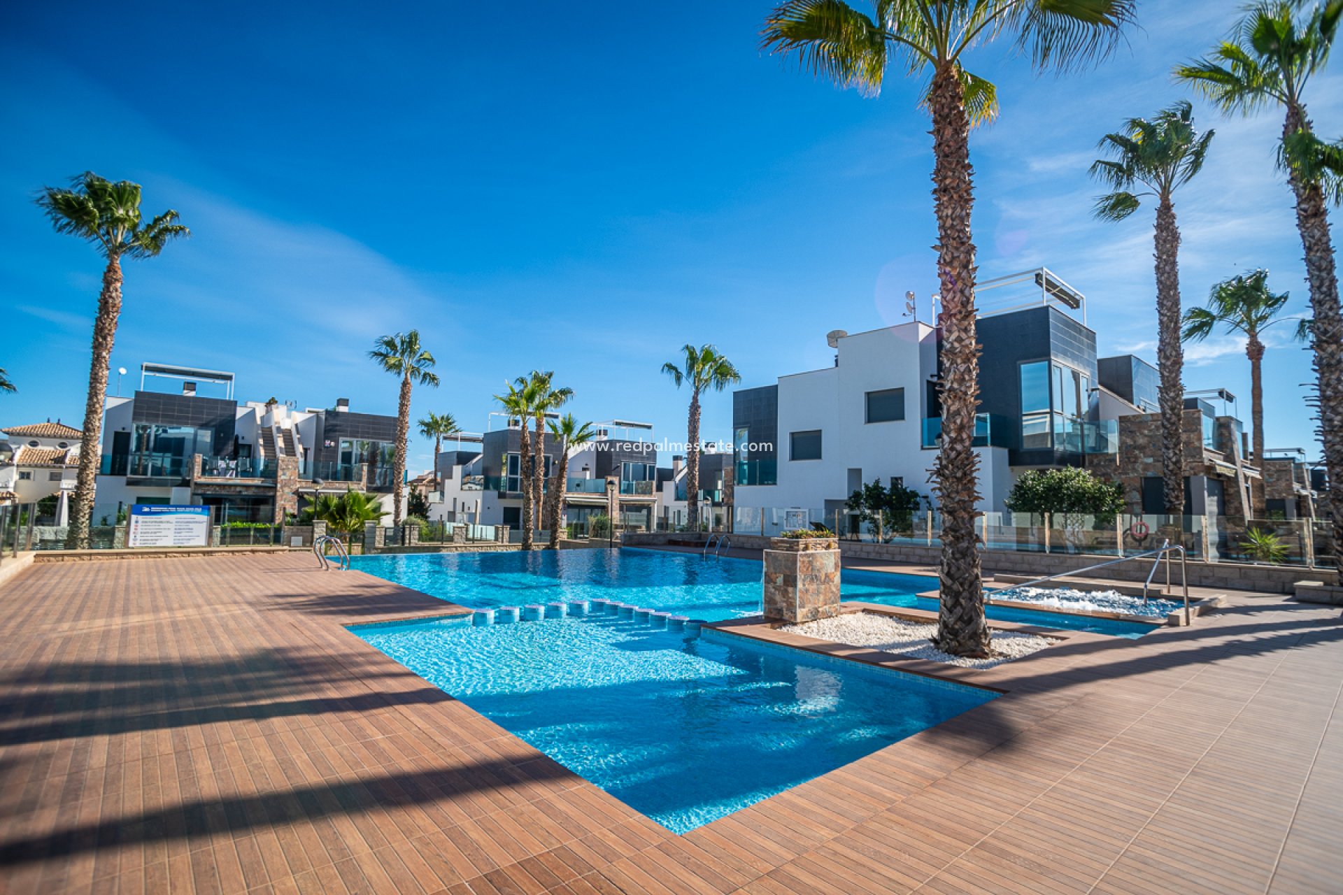 Återförsäljning - Fristående villa -
Orihuela Costa - Costa Blanca